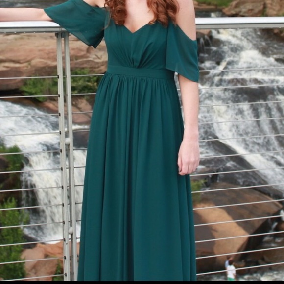 Lulu’s emerald green maxi dress - Picture 3 of 7